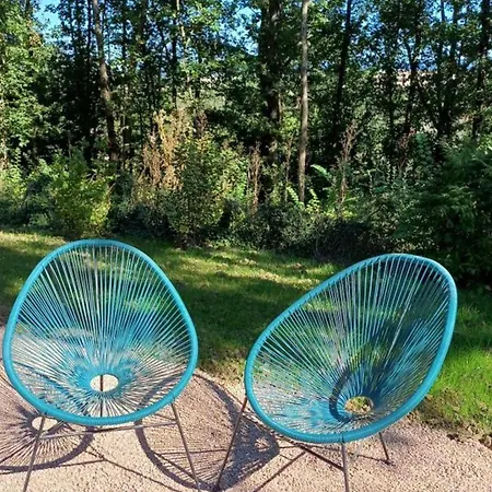 Champetre Confortable Avec Terrasse Et Jardin - Fr-1-489-564 * Jenzat