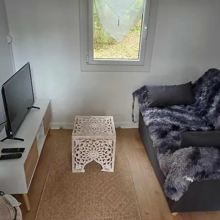 Holiday home Champetre Confortable Avec Terrasse Et Jardin - Fr-1-489-564